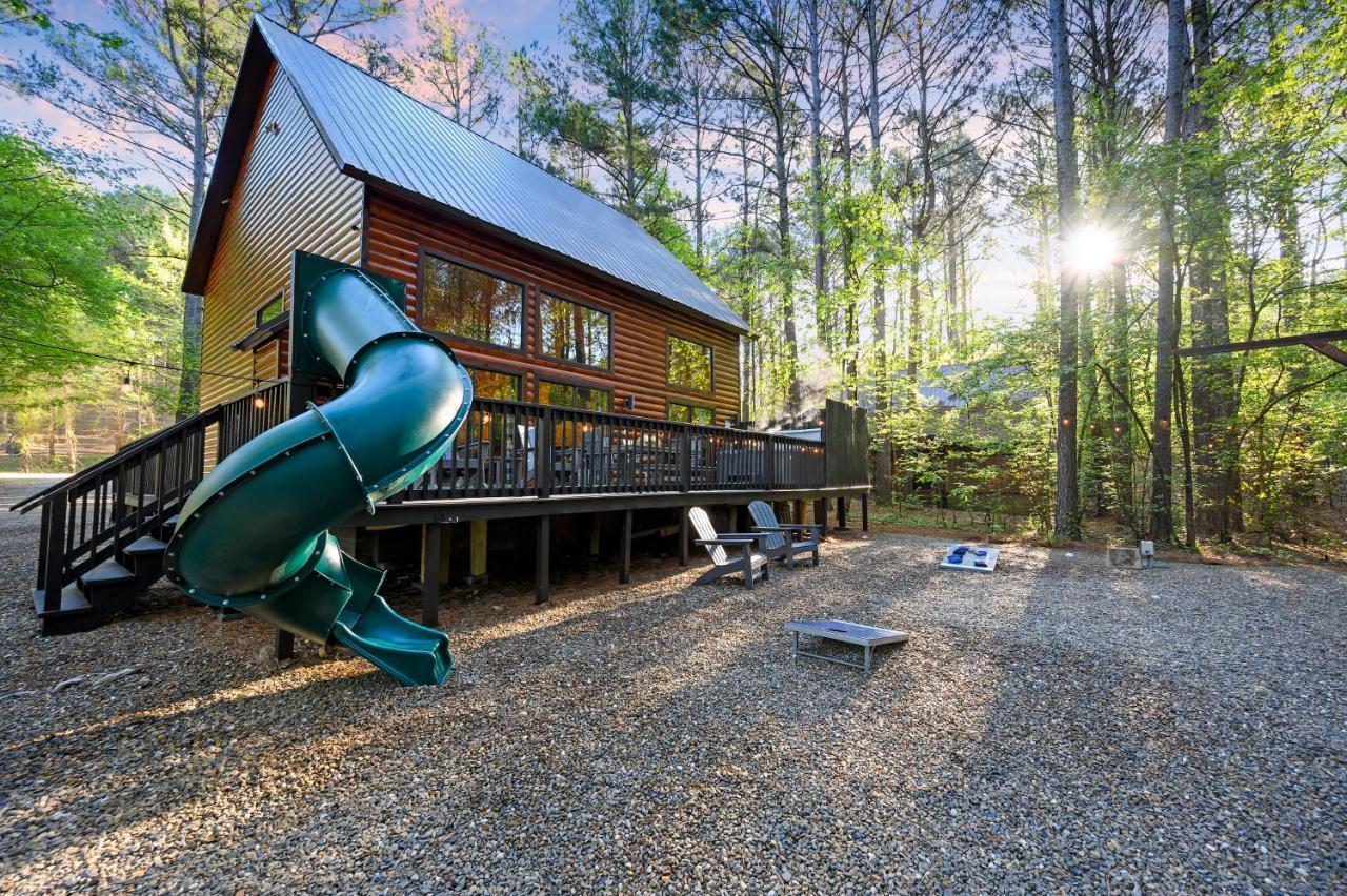 Hickory Bear - Cabin Surrounded By Pines, Sleeps 10, Hot Tub, Fire Pit, Arcade, Foosball Table & Deck Slide 布罗肯鲍 外观 照片